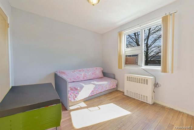 21606 68th Avenue DUPLE, Oakland Gardens, NY 11364