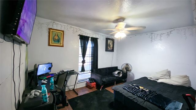 1831 E Peters Colony Road, Carrollton, TX 75007