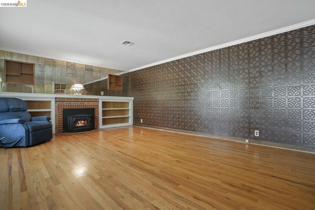 1320 Barcelona Ave, Stockton, CA 95209