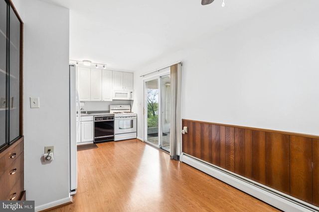 1111 RAVEN DR, Baltimore, MD 21227