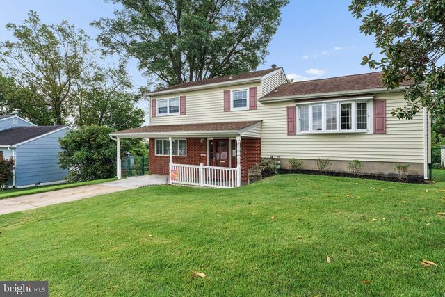 1111 RAVEN DR, Baltimore, MD 21227