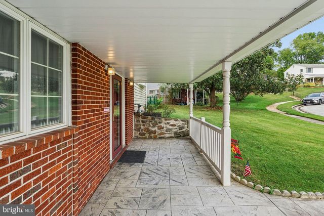 1111 RAVEN DR, Baltimore, MD 21227