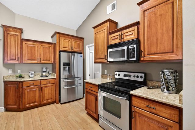 319 EASTRIDGE DRIVE, Eustis, FL 32726