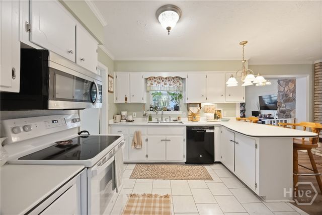 384 Hunt Drive, Savannah, GA 31406