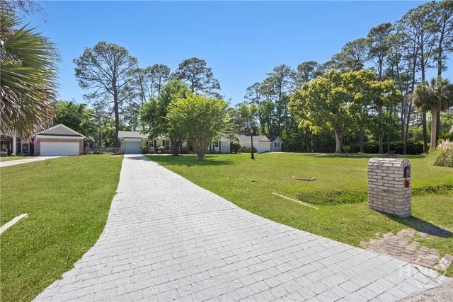 384 Hunt Drive, Savannah, GA 31406