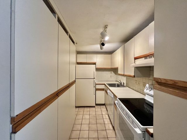 36 Leonard Road 36, Boxborough, MA 01719