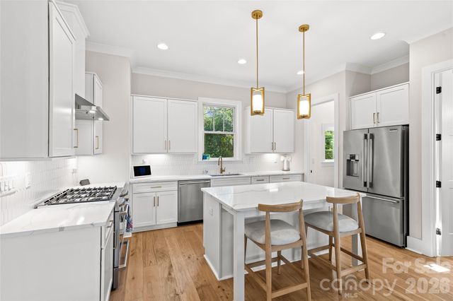 1429 Belle Terre Avenue, Charlotte, NC 28205