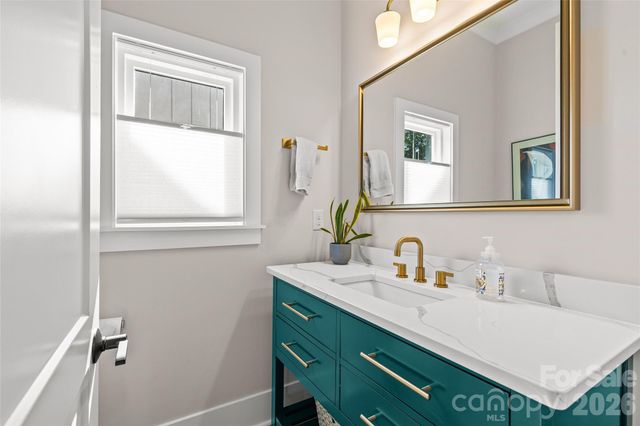 1429 Belle Terre Avenue, Charlotte, NC 28205