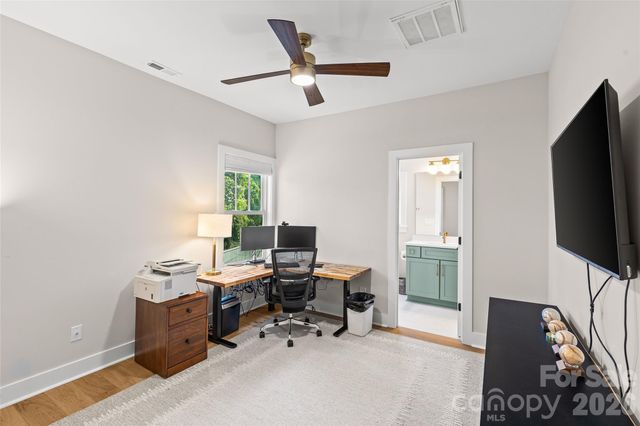 1429 Belle Terre Avenue, Charlotte, NC 28205
