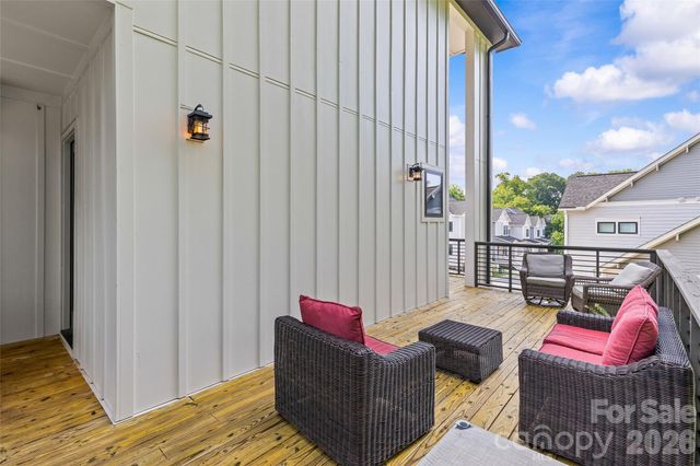 1429 Belle Terre Avenue, Charlotte, NC 28205
