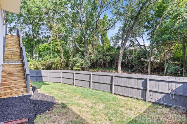 1429 Belle Terre Avenue, Charlotte, NC 28205