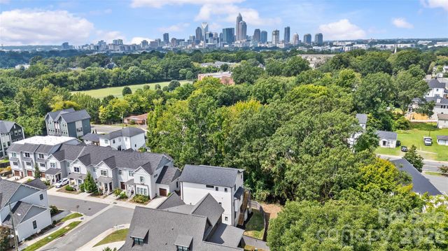 1429 Belle Terre Avenue, Charlotte, NC 28205