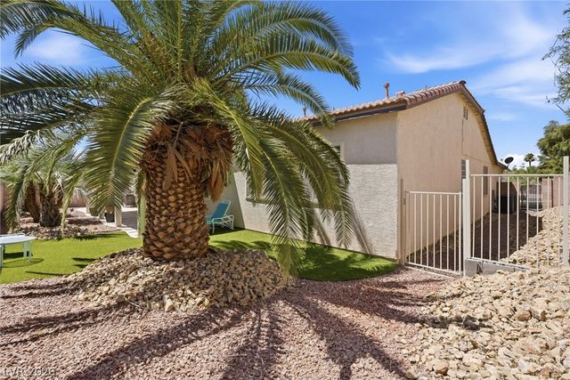 6524 Black Oaks Street, North Las Vegas, NV 89084