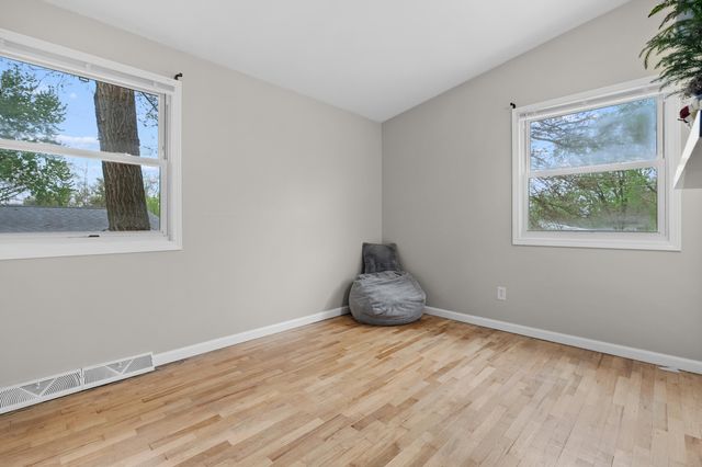 704 Flamingo Avenue, Portage City, MI 49024