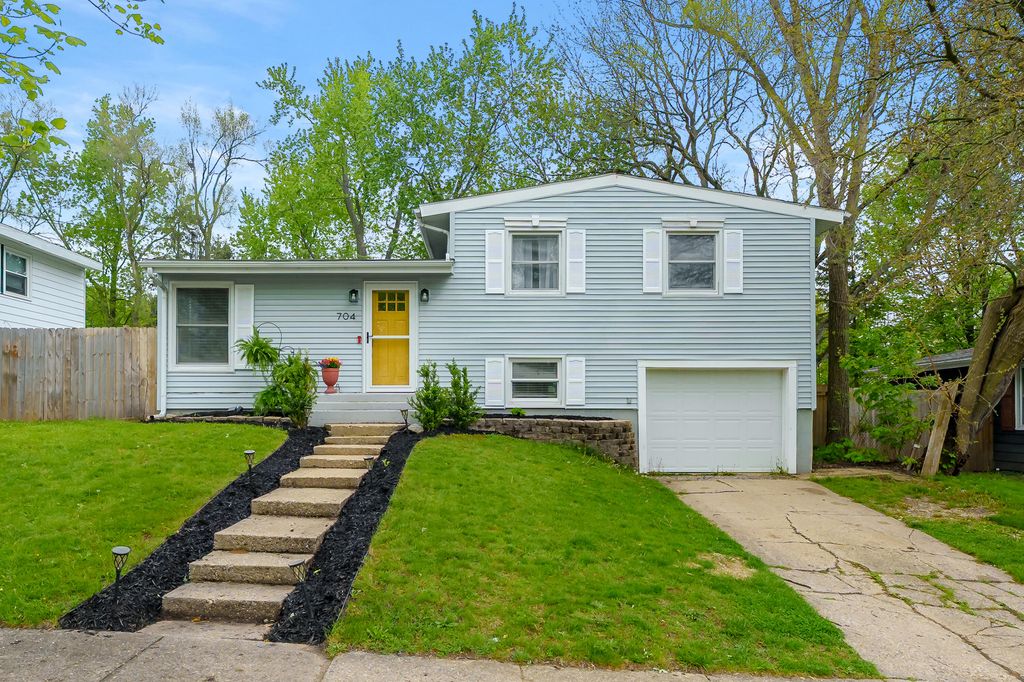 704 Flamingo Avenue, Portage City, MI 49024