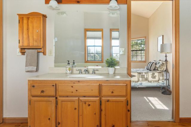1016 Sandalwood Dr, Murphys, CA 95247