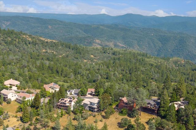 1016 Sandalwood Dr, Murphys, CA 95247