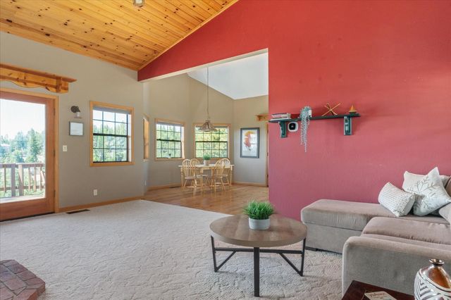 1016 Sandalwood Dr, Murphys, CA 95247