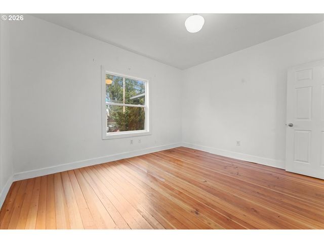 7336 Se STEELE St, Portland, OR 97206