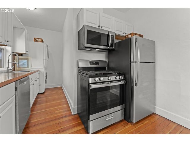 7336 Se STEELE St, Portland, OR 97206