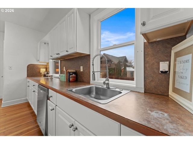 7336 Se STEELE St, Portland, OR 97206