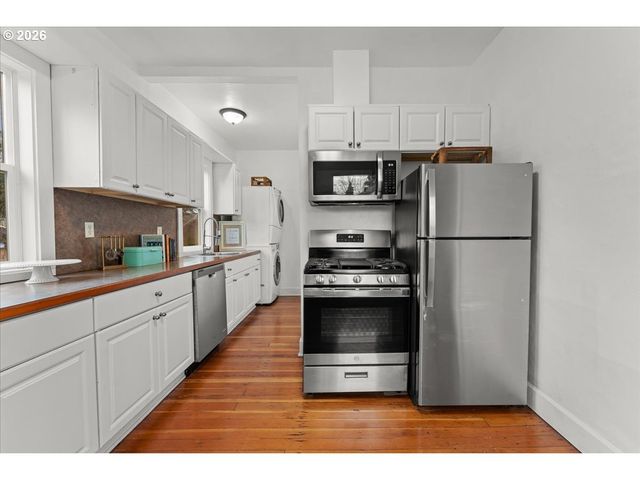 7336 Se STEELE St, Portland, OR 97206