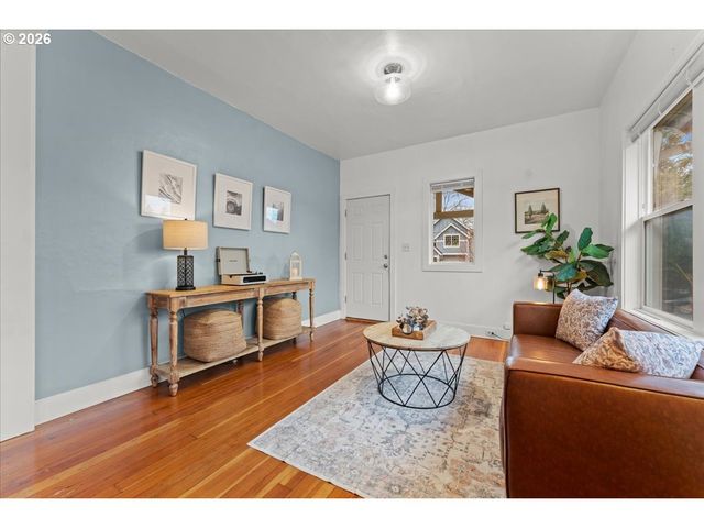 7336 Se STEELE St, Portland, OR 97206