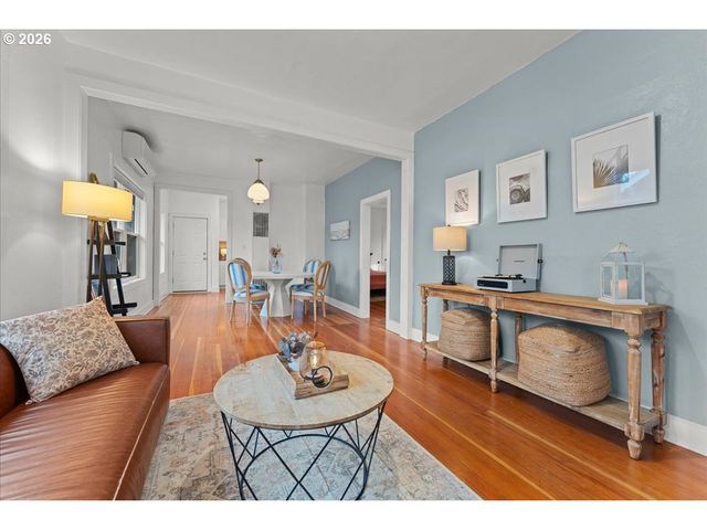 7336 Se STEELE St, Portland, OR 97206