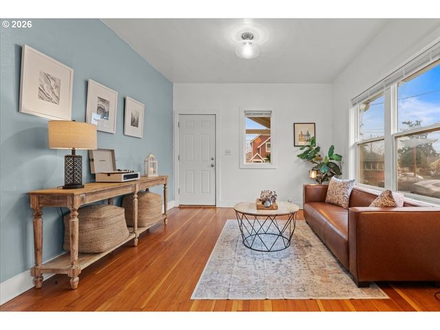 7336 Se STEELE St, Portland, OR 97206