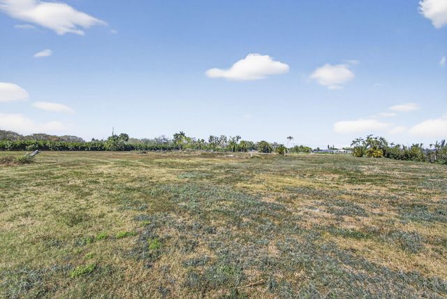 16296 Deer Path Lane, Wellington, FL 33470