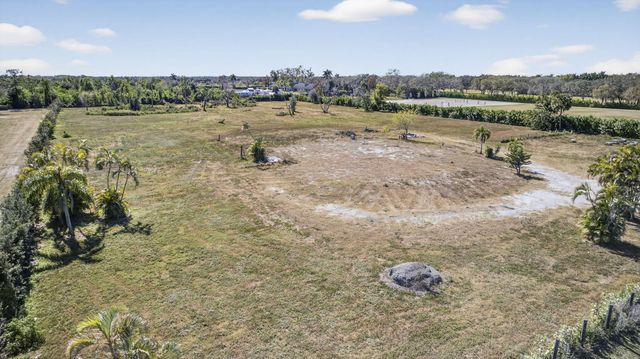 16296 Deer Path Lane, Wellington, FL 33470