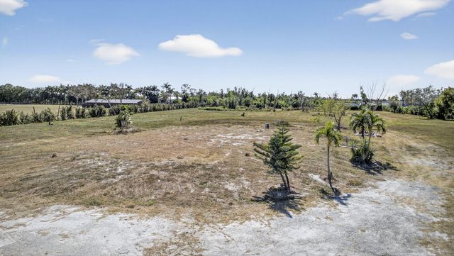 16296 Deer Path Lane, Wellington, FL 33470