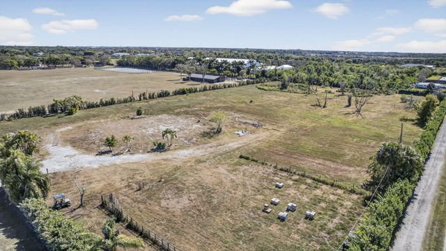 16296 Deer Path Lane, Wellington, FL 33470