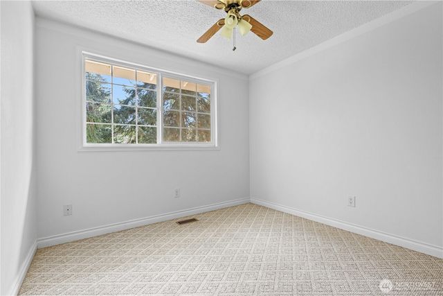 2138 SW 305th Street, Federal Way, WA 98023