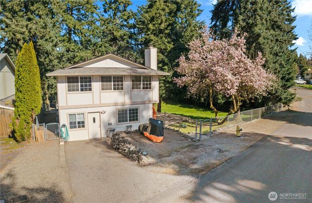 2138 SW 305th Street, Federal Way, WA 98023