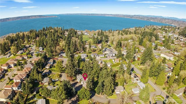 2138 SW 305th Street, Federal Way, WA 98023