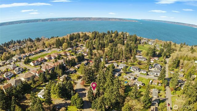 2138 SW 305th Street, Federal Way, WA 98023