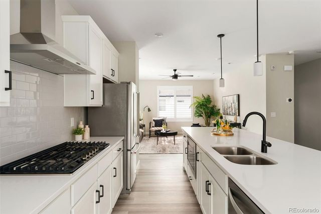 9696 Browns Peak Circle, Littleton, CO 80125