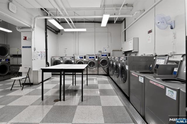 6 Horizon Road 1704, Fort Lee, NJ 07024