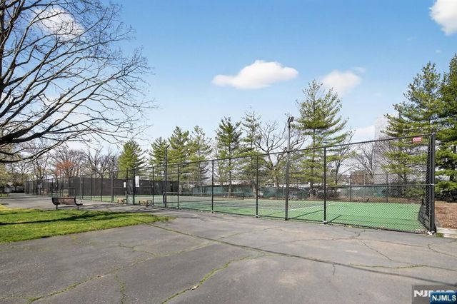 6 Horizon Road 1704, Fort Lee, NJ 07024