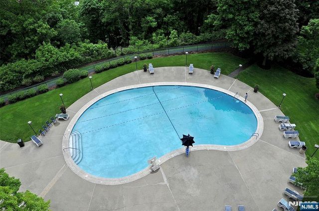 6 Horizon Road 1704, Fort Lee, NJ 07024