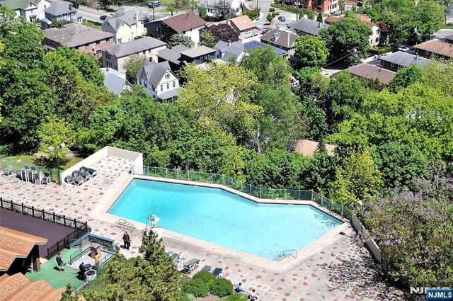 6 Horizon Road 1704, Fort Lee, NJ 07024
