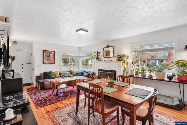 410 23rd St SE, Salem, OR 97301