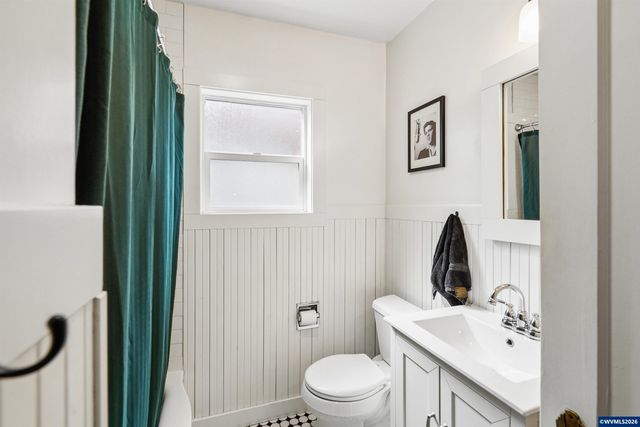 410 23rd St SE, Salem, OR 97301