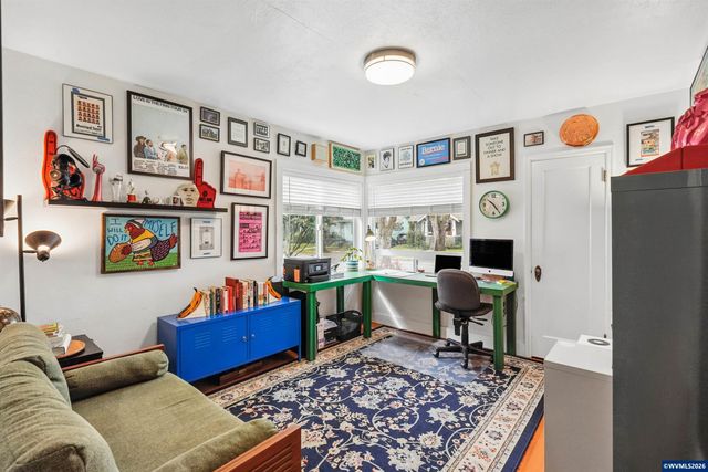 410 23rd St SE, Salem, OR 97301