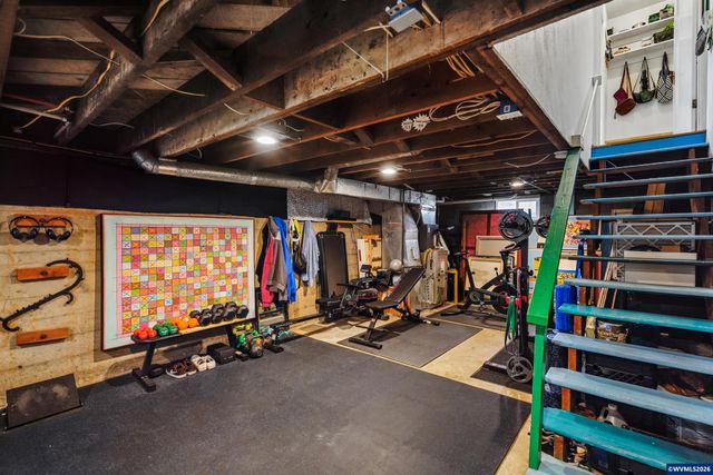 410 23rd St SE, Salem, OR 97301