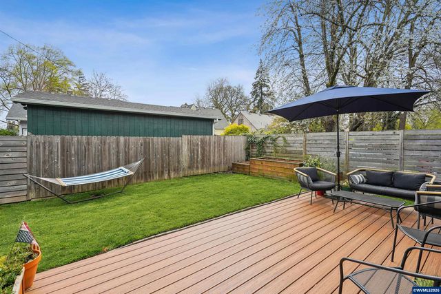 410 23rd St SE, Salem, OR 97301