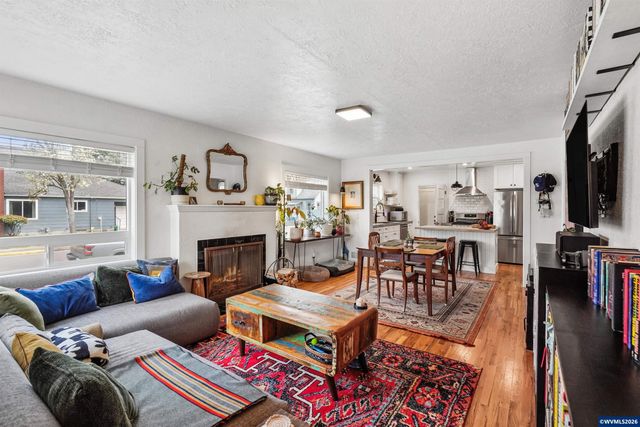 410 23rd St SE, Salem, OR 97301