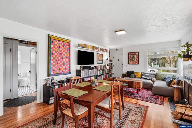 410 23rd St SE, Salem, OR 97301