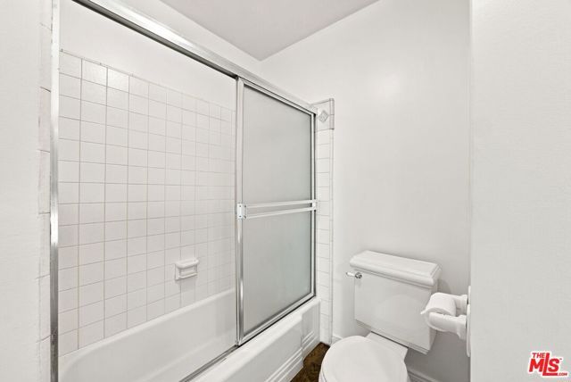 2301 S Beverly Glen Boulevard 301, Los Angeles, CA 90064